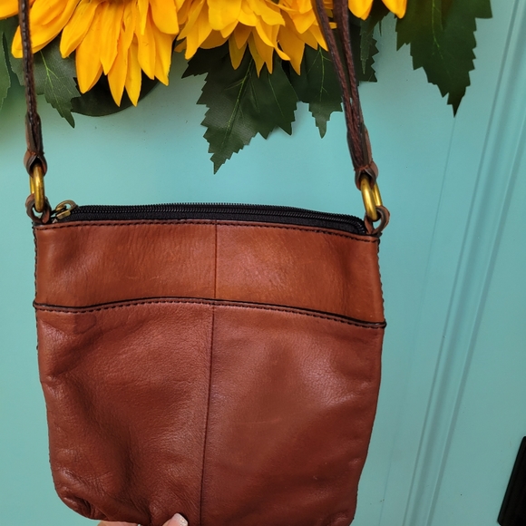 FOSSIL CROSSBODY EUC - Picture 2 of 6